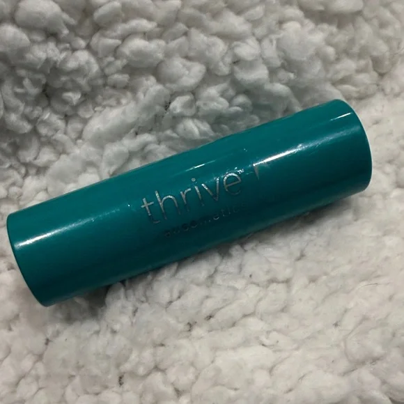 🩷 Thrive Causemetics Triple Threat™ Blush Stick - Maggie (Rose Shimmer) - Picture 6 of 10